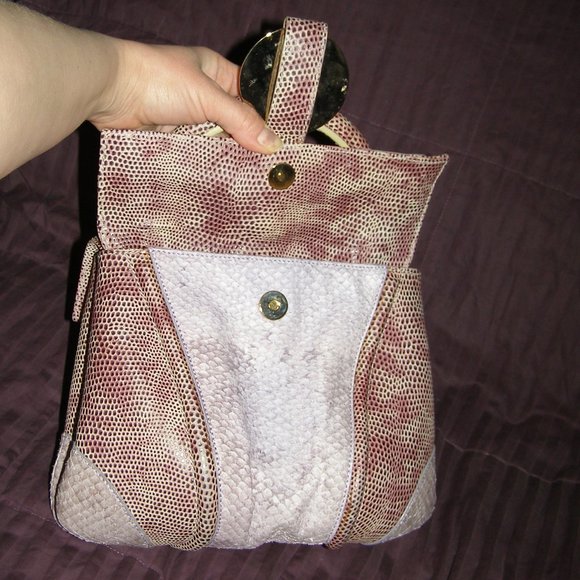 💜 RARE STUART WEITZMAN Snakeskin Reptile Structured Bag EUC - Picture 9 of 16